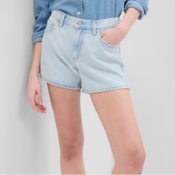 Gap Low Rise Denim Shorts - Picture 2 of 10
